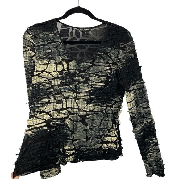 Sno Skins Shredded Burnout Top Medium Multi Black V-neck Long Sleeve SnoSkins - Picture 2 of 8